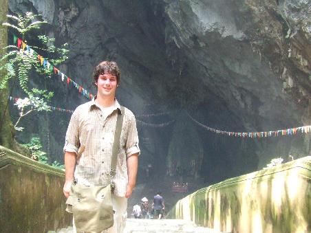 Das groesste Heiligtum der Buddhisten in Vietnam und ich schwitze nach 1 Stunde Treppen steigen wie Buddha beim Marathon!