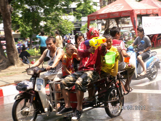 Bewaffneter Kleintransporter