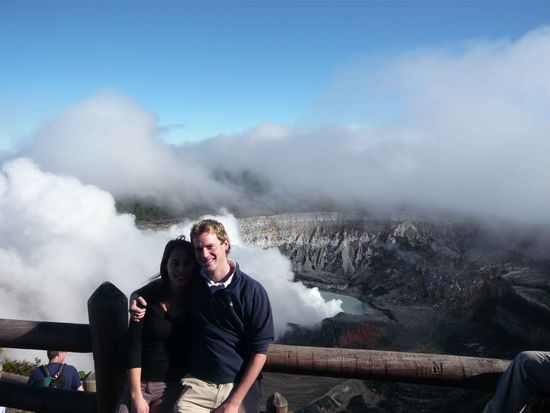 Bauzz und Bauzz beim Vulkan Poas 