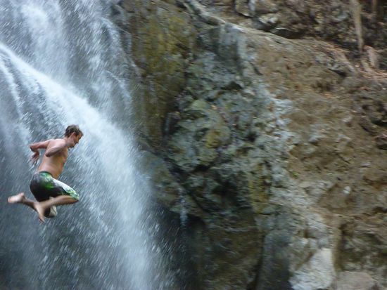 au das hät e subere Strecksprung söue wärde...ok, gseht eher us wie ne Güggü mitteme Chrampf ide Fäcke...