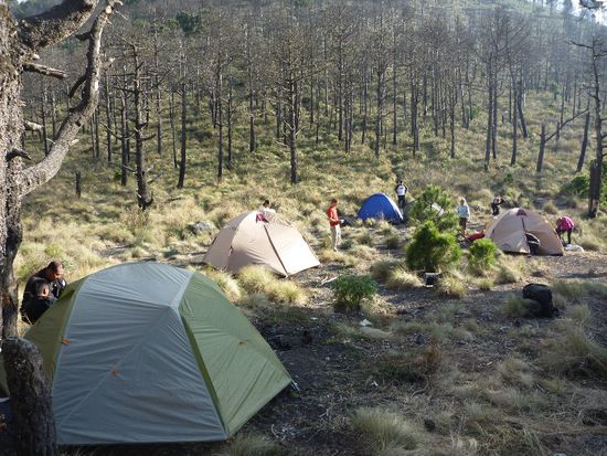 Hier haben wir uebernachtet. Leider konnte das geplante Lagerfeuer wegen Hagel und Sturm nicht stattfinden 