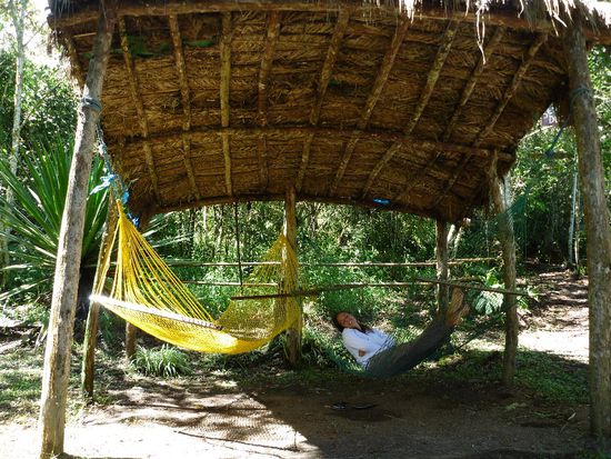 Entspannung nach dem Biken in der Haengematte und...