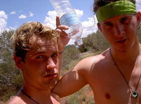 Wanderung bei ca. 45Grad! Ziemlich anschtrengend und wirklich nicht zu empfehlen. Haben auf 100m ca. 1l Wasser verschlungen!