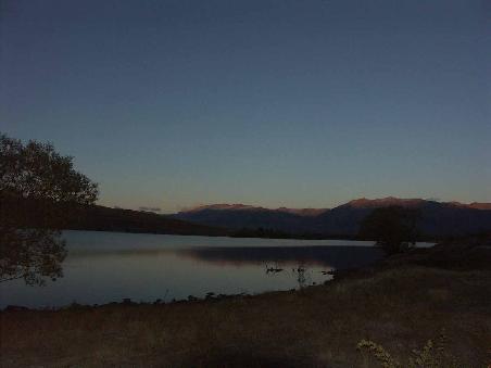 Abendstimmung an einem Bergsee