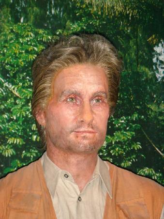 Jawohl, das set dr Herr Douglas si...Si auso ziemli enttuescht gseh vom Wachsmuseum in L.A.