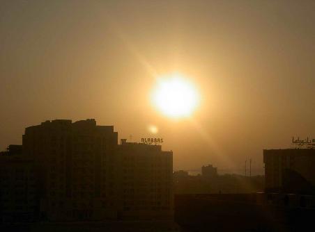 Sonnenaufgang nach einer langen Nacht