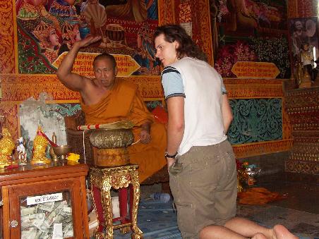 Wuetender Buddha bevor er Cyril einen Chlapf zum Gring haut...