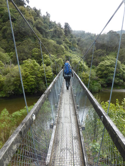 Normalerweise Ende der Wanderung, aber wir sind wieder mal gegen den Strom geschwommen... Obwohl Strom ist ein bisschen übertrieben bei den wenigen Leuten, die wir angetroffen haben....