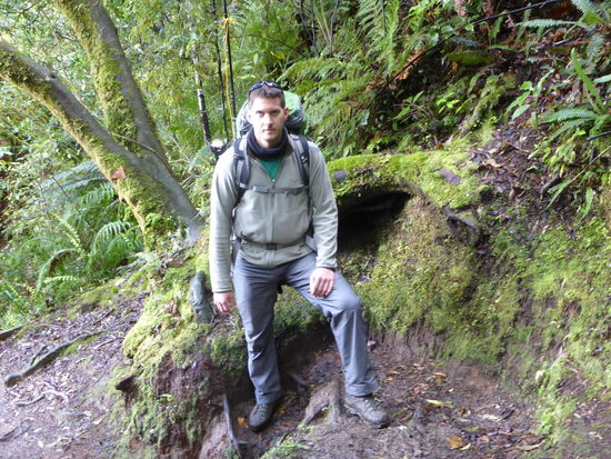 Kurzer Blick zurück: Nicole ist noch da, wir können weiter marschieren...