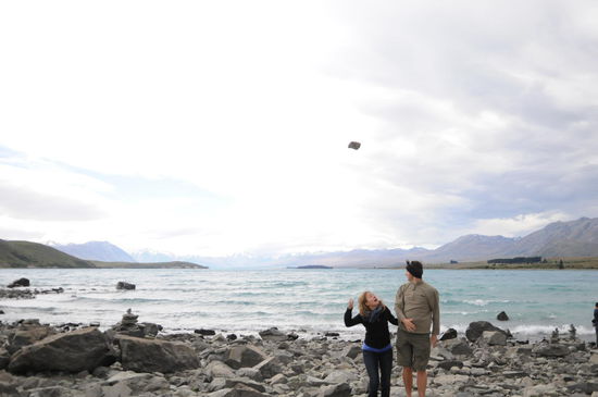 fliegende Steine versetzten uns (Nicole) in Angst und Schrecken - das kann nur ein Vulkanausbruch sein?!