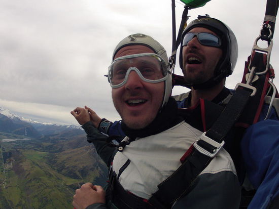 yes, geschafft, der Schirm ist offen 