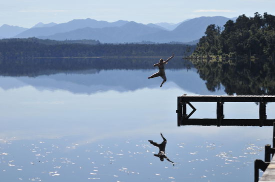 E Gump is Wasser am Morge früeh