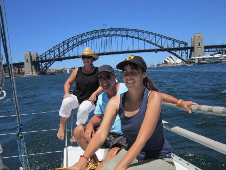 Und cruisen durch Sydney Harbour, eine der weitläufigsten und schönsten Hafenanlagen, die ich bisher gesehen habe.