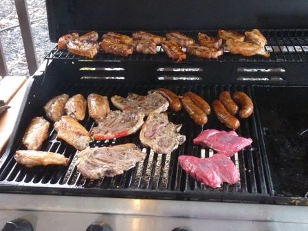 Mit viel, viel Fleisch. Und Worschd (Hallo Mädels!).