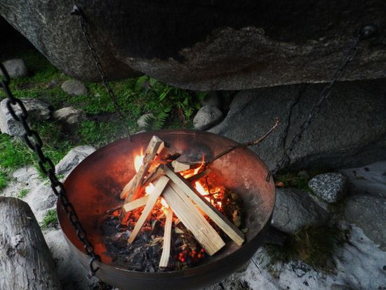 uuuuaaaaaaa... ich habe feuer gemacht !!