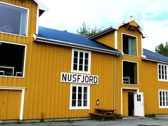 kurzer Stop am berühmten Fischerdorf am Nusfjord