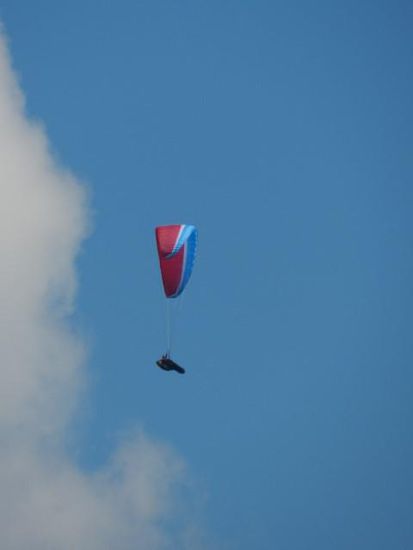 von denen fliegen bei schönem Wetter jede Menge rum