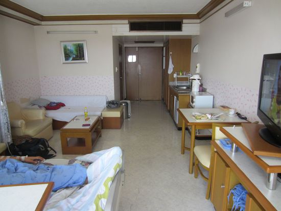 Unser Krankenzimmer mit Sofaschlafplatz für Yps 