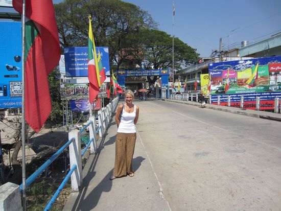 Visa-Run
Yps an der burmesischen Grenze