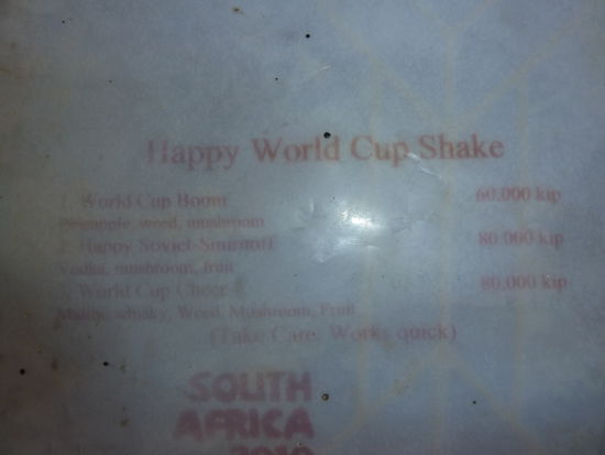 bei der Bar, an der wir Halt machten, konnte man sogar Magic Mushroom Shakes kaufen, das hat mich dann doch etwas verwundert, da sonst alles auf die Alkohol-Eimer getrimmt war