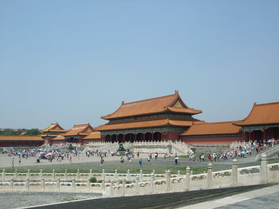 die verbotene Stadt mit gewohnt vielen Menschen