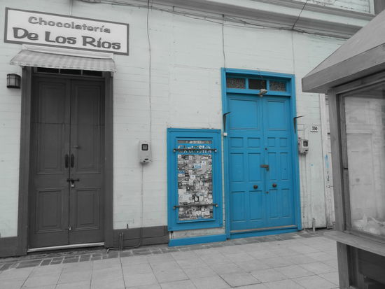 SCHOKOLAAAADE - leider schmeckt die hier nich ganz so toll
(aber teure Milka kann man kaufen 