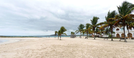 Strand von Puerto Villamil
