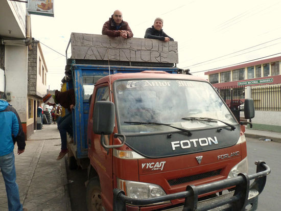 ....unser Truck nach Saquisili...