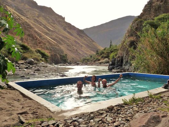 ....Thermalbecken am Flußufer des Rio Colca,.....gemütliche 38 Grad....