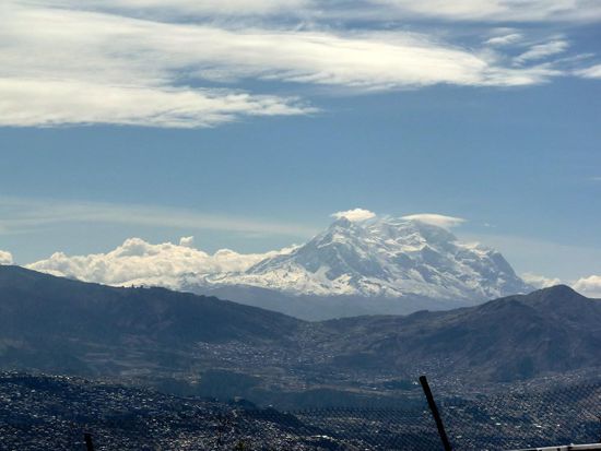 Hausberg von La Paz - Illimani 6.402 m