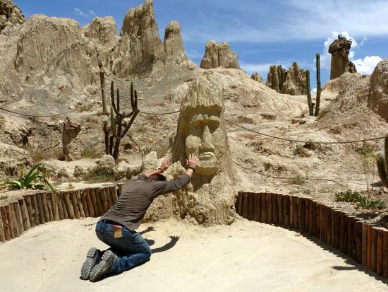 ...noch kurz dem Valle de la Luna - Götzen gehuldigt,...und schon geht's zurück nach La Paz