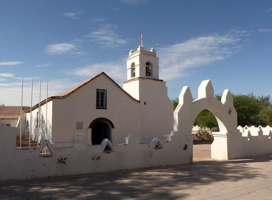 die kleine Adobekirche von San Pedro de Atacama