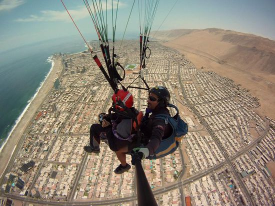 ...im Flug über die Stadt...