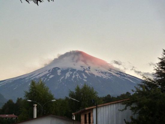 aktiv und ständig qualmend,...ok,...das sind jetzt aber gewöhnliche Wolken 
