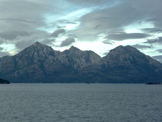 Inseln und Berge,...und jede Menge Wasser......