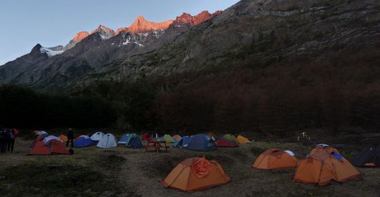 Campamento Grey,.... jede Menge Zelte....