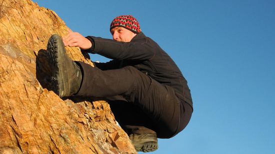 Klettern am Fitz Roy,...einer der technisch anspruchsvollsten Berge,.....ok,...das Foto is ein Fake und ich klettere da nur auf einem zwei Meter hohen Felsbrocken herum 