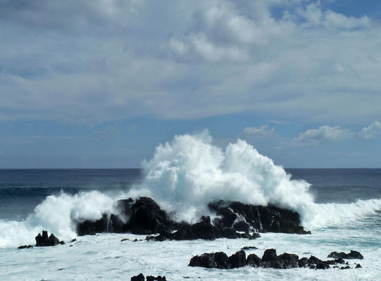 ...die Wellen vor Hanga Roa