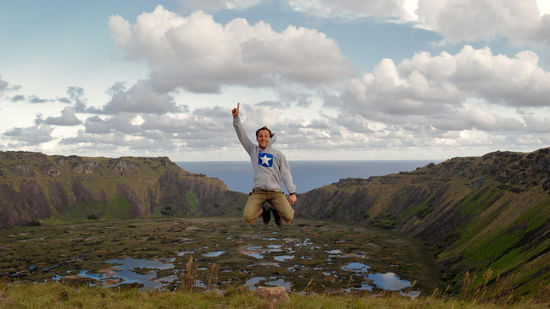 jump #33 ...der Krater des Vulkans Rano Kau im Süden der Insel