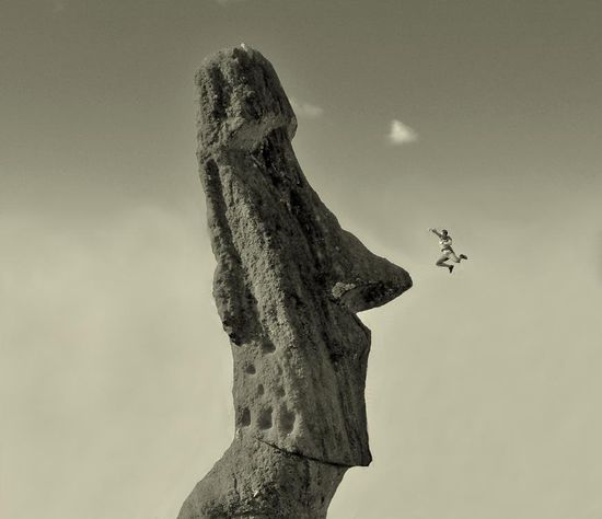 jump #32 .....fight the Moai