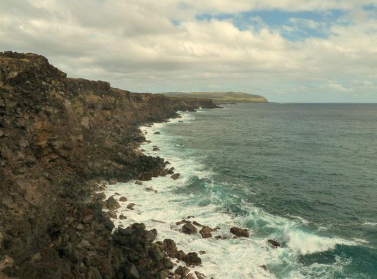 ...die Küste von Rapa Nui...