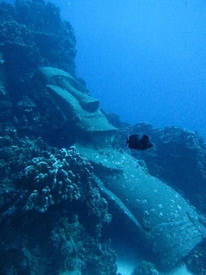 Under Water Moai