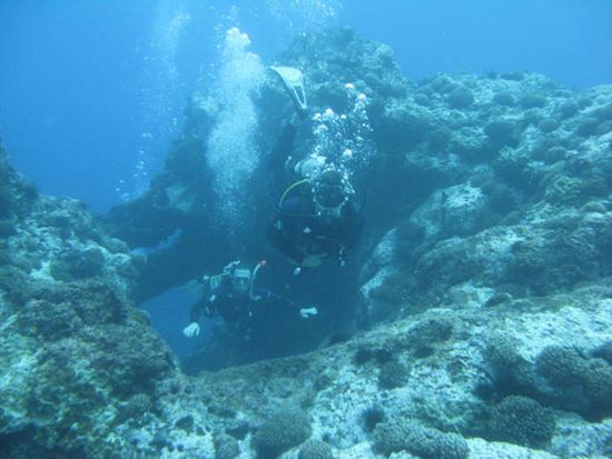 ...durch Höhlen und Lavatunnel