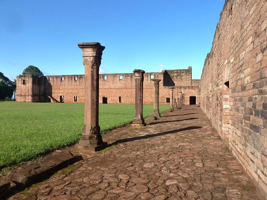 ...in den Gängen des Klosters...