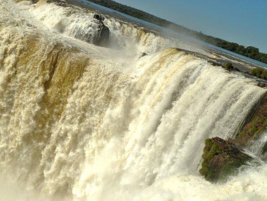 jede Sekunde....Unmengen von Wasser