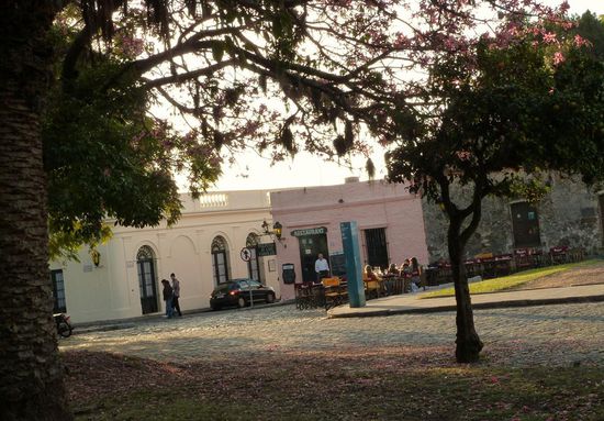 ...der Hauptplatz von Colonia del Sacramento