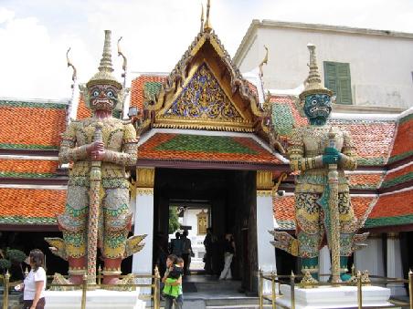 Wat Phra Kaew (Emerald Buddha) von innen