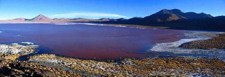 Ausblick bei unserer ersten Übernachtung! Eine rote Lagune mit eisbedeckten Rändern..