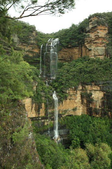 dort gab es viele wasserfaelle...