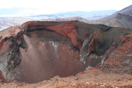 Der Red Crater im Togariro National Park - ist riesig und ziemlich beeindruckend